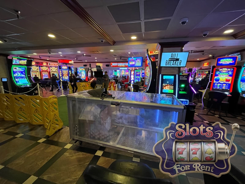 Interactive Cash Cube / Money Booth Rentals image four